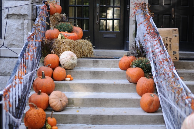Halloween Decorations Idea - Scary staircase